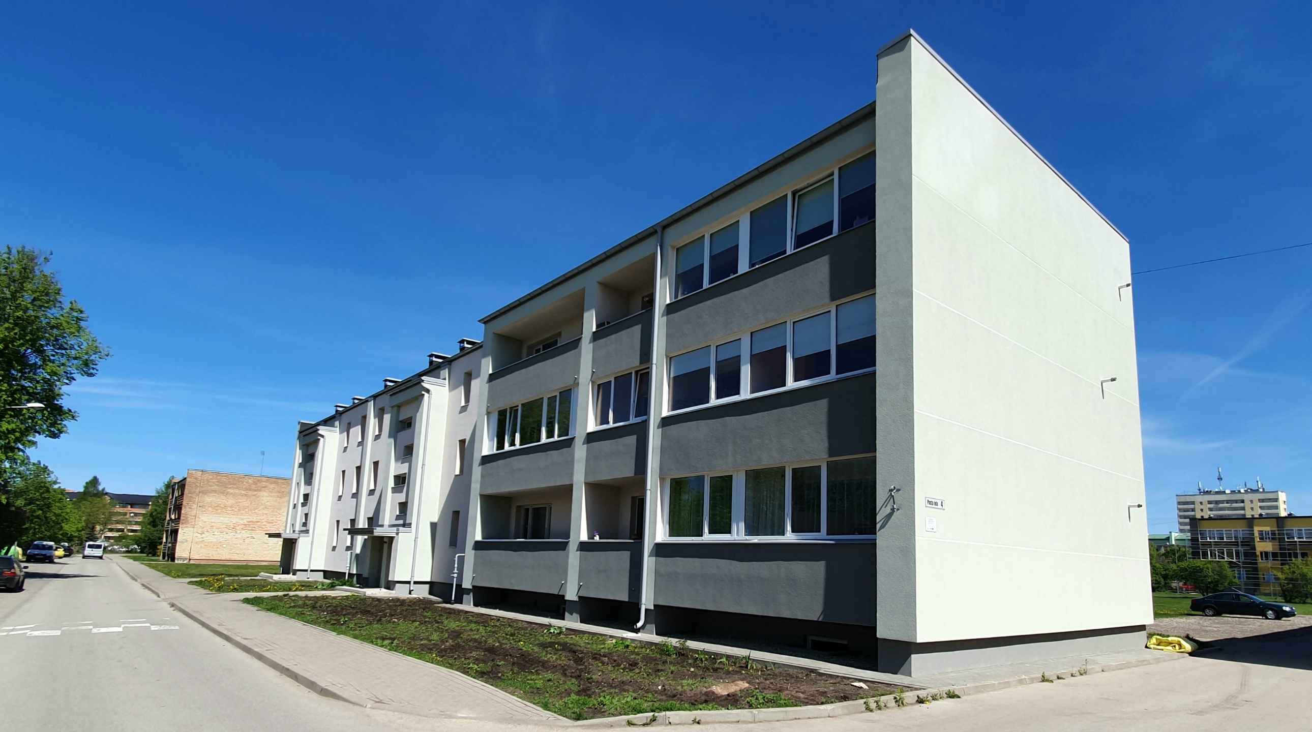 Ēkas atjaunošana, Pasta iela 4-k1