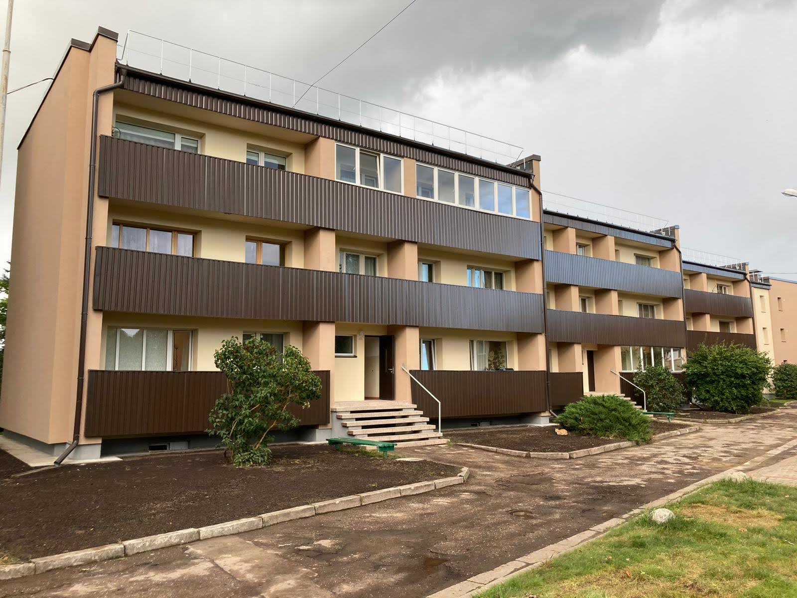 Ēkas atjaunošana, Stacijas iela 13, Carnikava